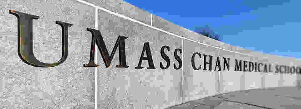 Granite with the words UMass Chan Medical School