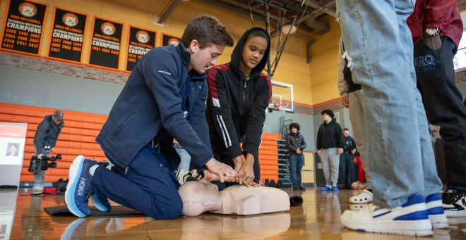 Worcester high schoolers get hands-only CPR training from UMass Chan medical students