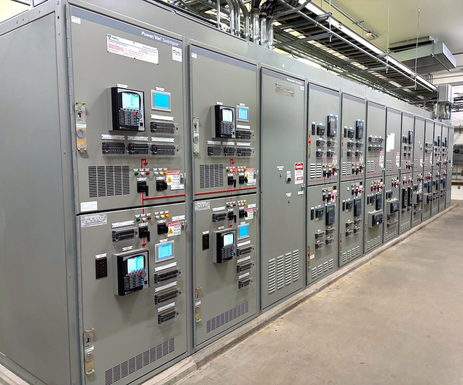  Power plant switch gear 15kv - 1 (1).jpeg