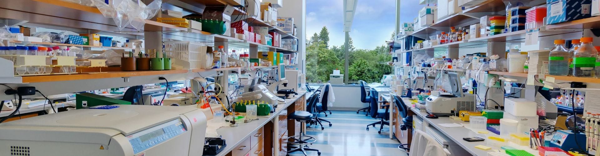 tour-gsbs-research-lab-1920x500.png