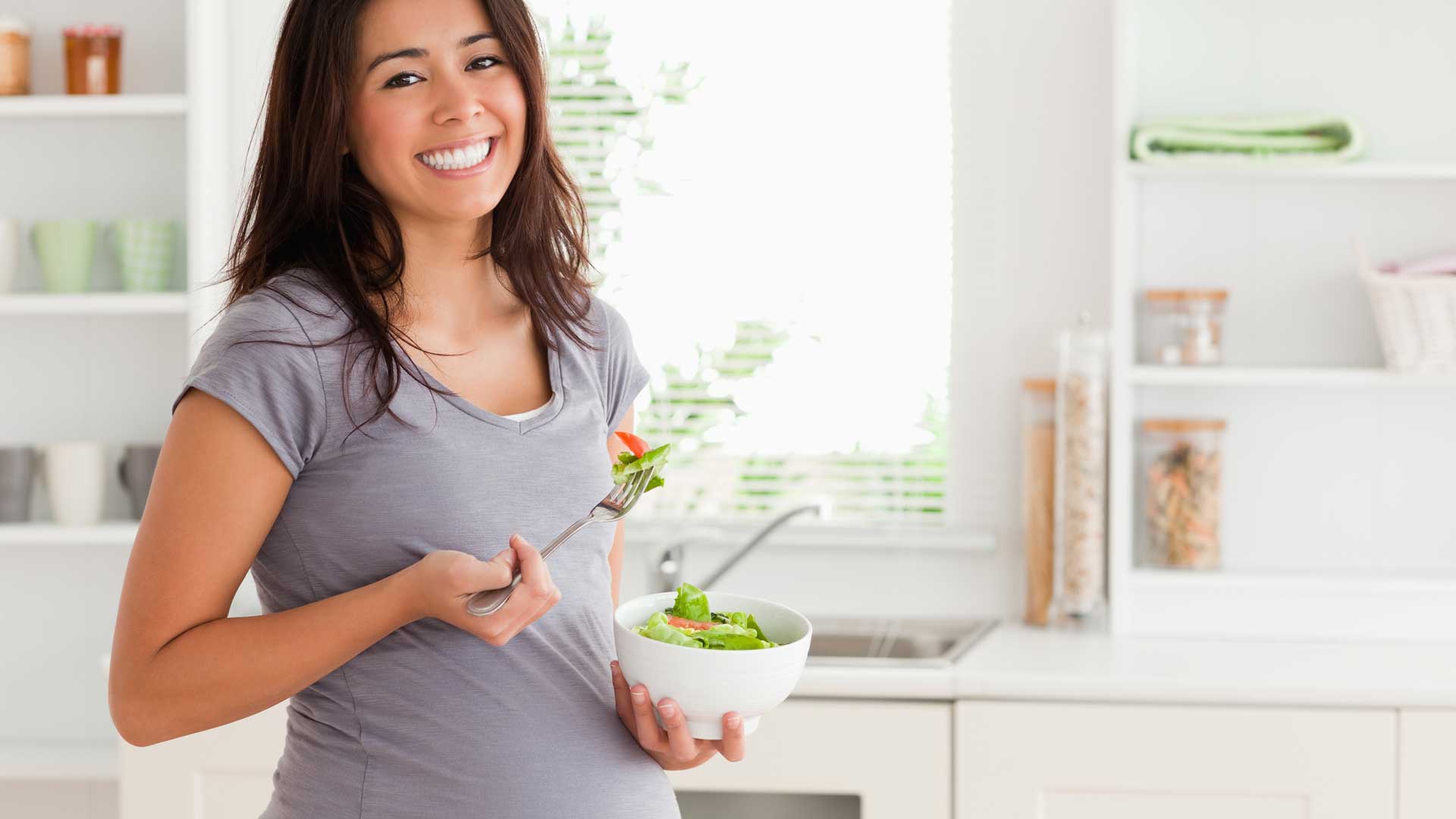 pregnant woman with crohns diet