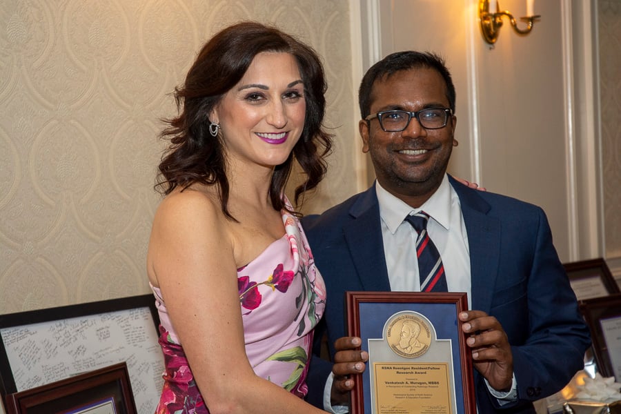 Venkatesh Murugan receives RSNA Research Award