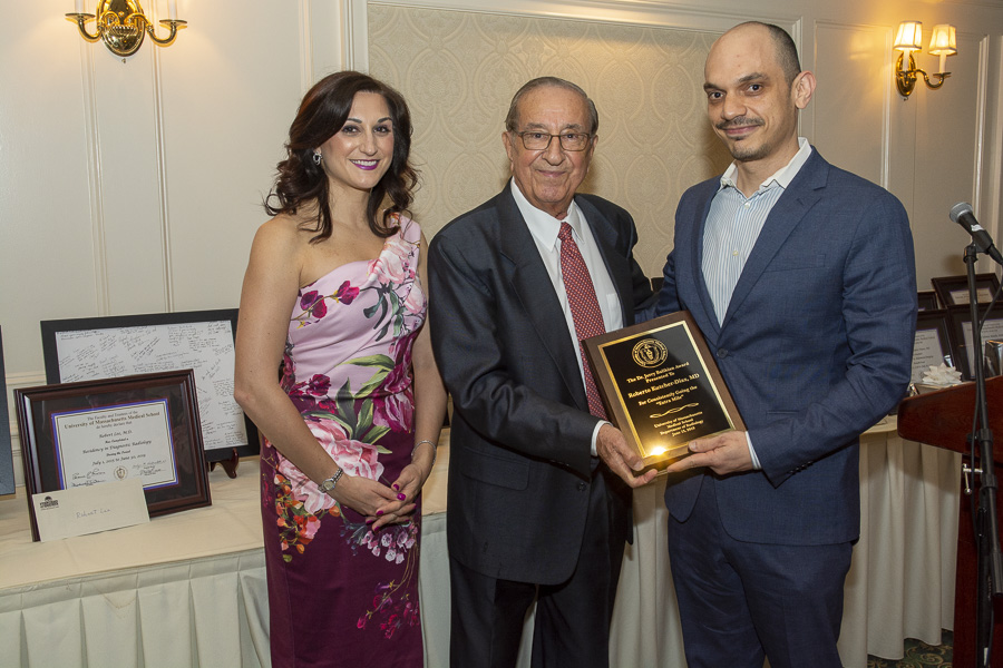 Roberto Kutcher Diaz, MD - 2019 UMMS Radiology Balikian Award