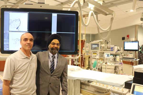 Jasmeet Singh with patient in MassLIVE article