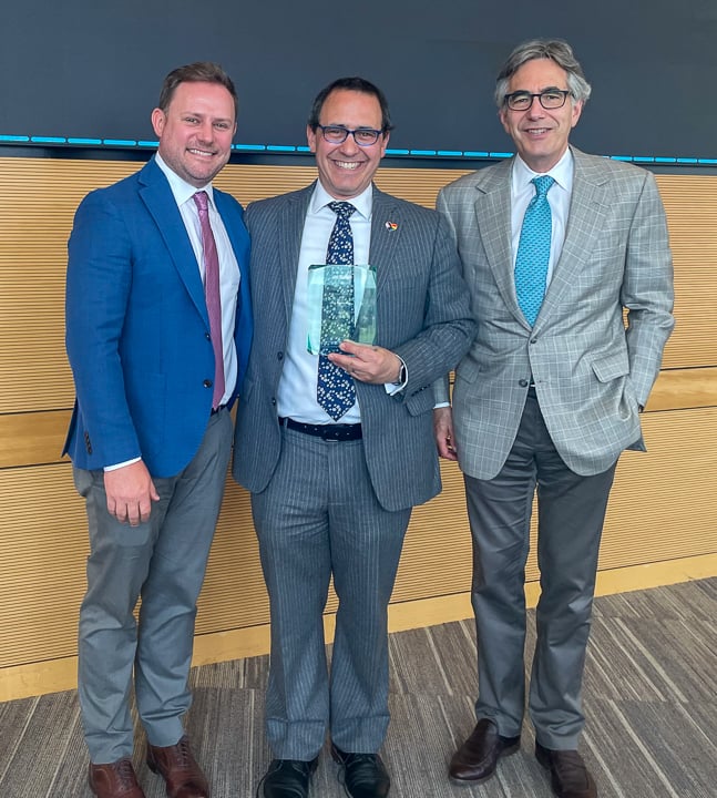 Watts and Rosen present Smith lecture to Rosman