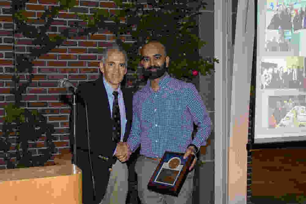 Dr. Makris presents Dr. Hemang Kotecha the 2016 RSNA Roentgen Resident Research Award