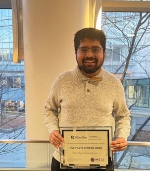  chaitanya holding award 26 resize 3.jpg