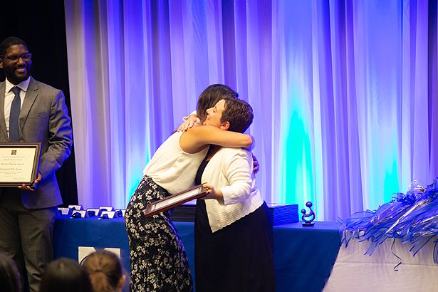 Daisy Award winner Grace Schierberl embraces Dr. Pagano-Therrien after receiving the inaugural award.