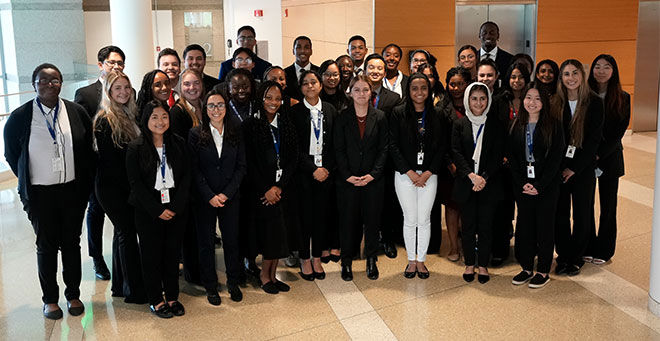 Aspiring doctors expand horizons with Summer Enrichment Program at UMass Chan