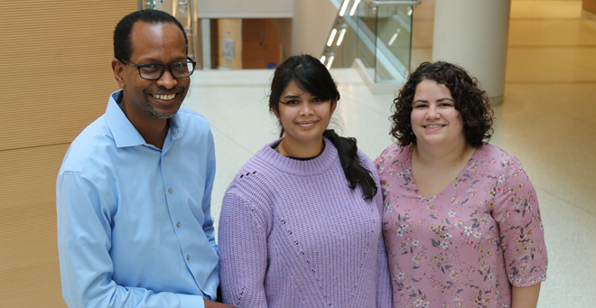 (from left) PREP grant co-investigator Brian Lewis, PhD, Pathway to Graduate Studies postbaccalaureate student Valeria Rivera Flores and Graduate School of Biomedical Sciences student and pathway alumna Kellianne Alexander.