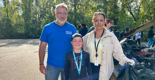 John Ice and Diana Morales of MassBiologics at UMass Chan Medical School volunteered along with Morales’ son, Max.