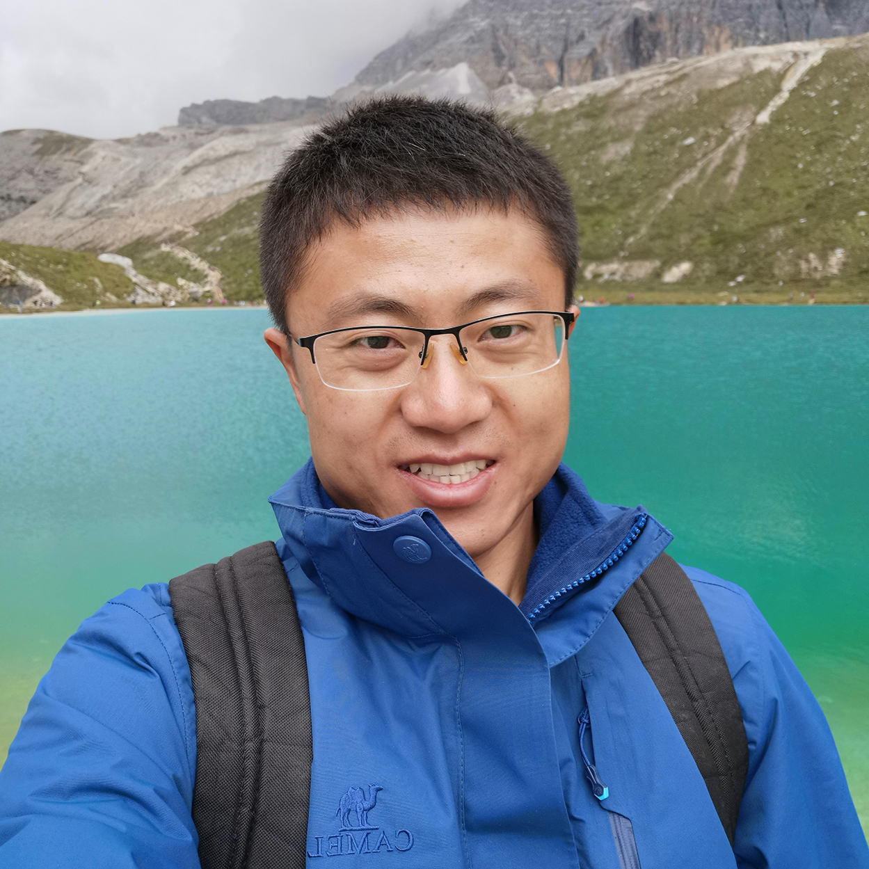 Headshot of Dr. Chengzhi Du